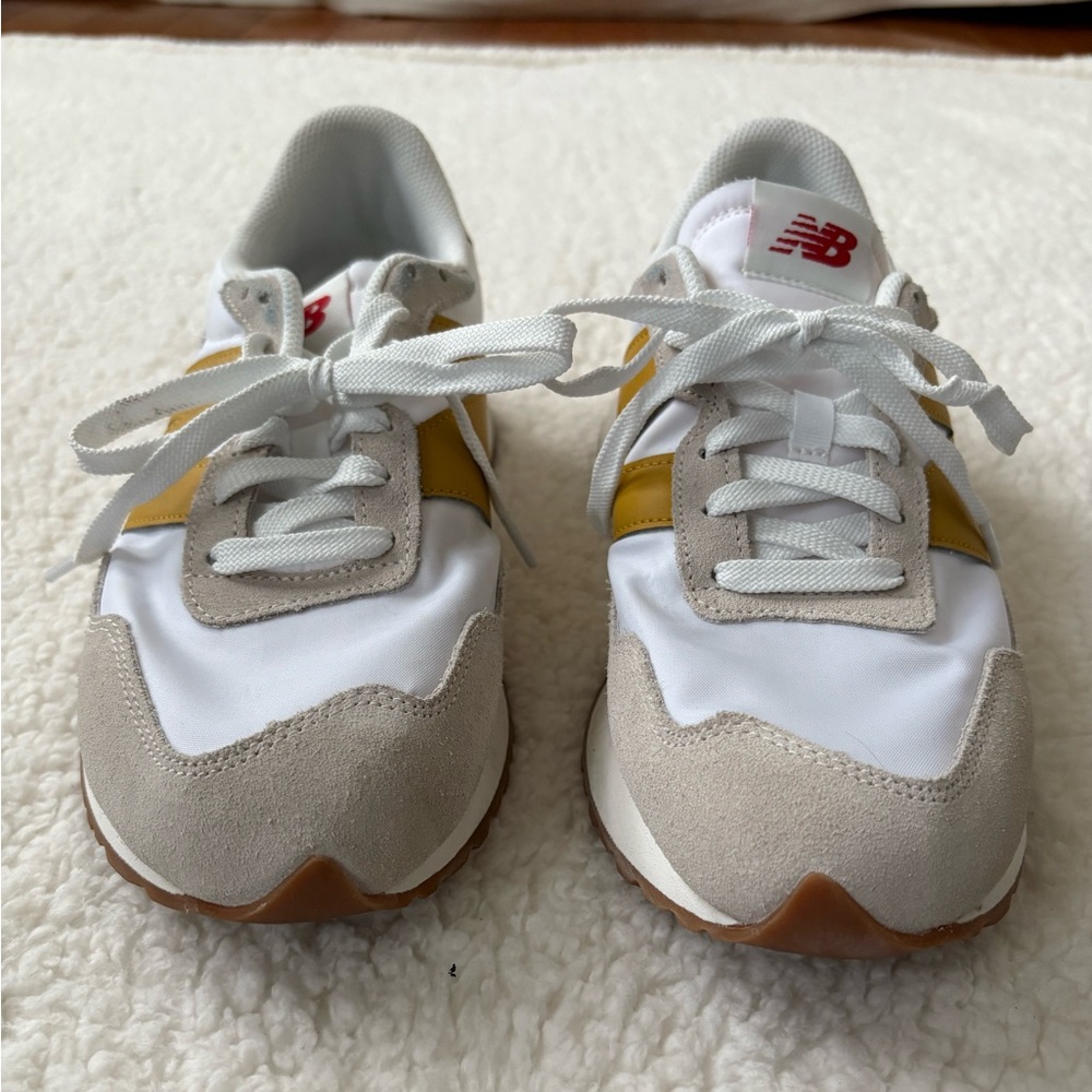 New Balance 237 Shoes, Men’s Size US 9